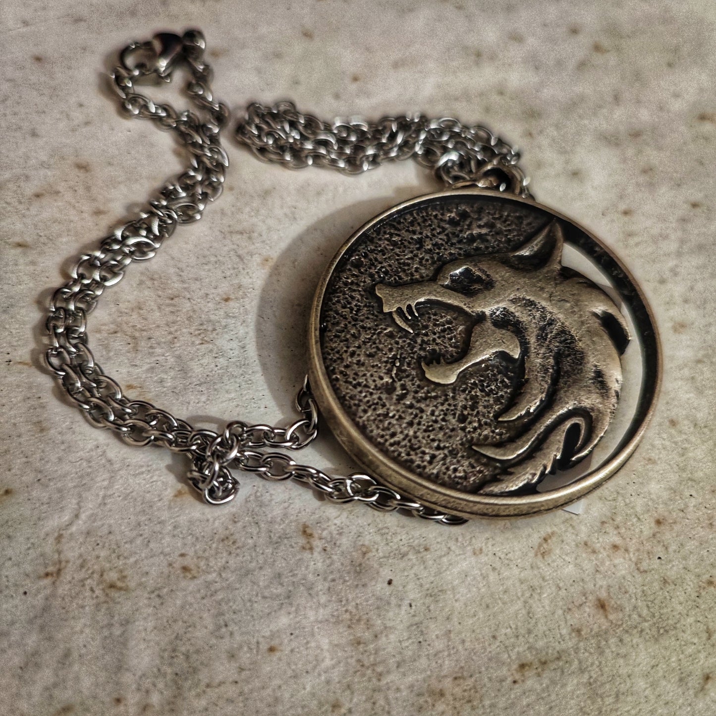 Collana in metallo The Witcher