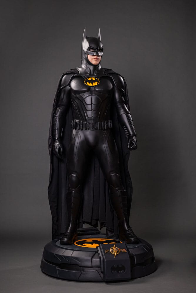 Statua 1:1 a grandezza naturale di Flash Batman 2(Keaton) 211 cm